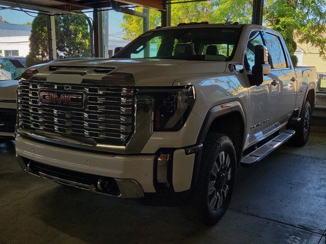 2025 GMC Sierra 2500HD Denali