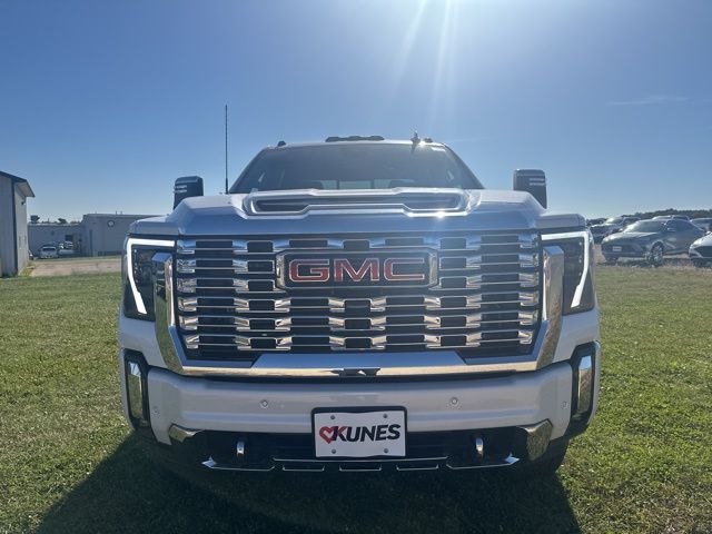 2025 GMC Sierra 2500HD Denali