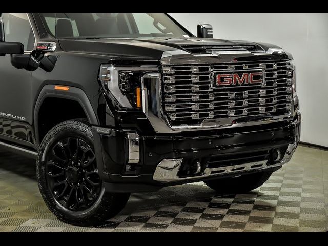 2025 GMC Sierra 2500HD Denali