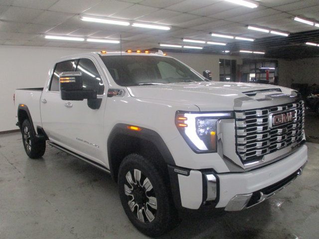 2025 GMC Sierra 2500HD Denali