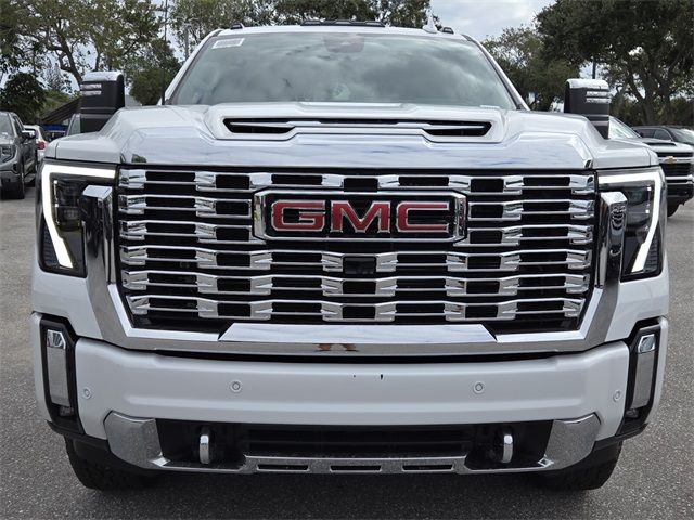 2025 GMC Sierra 2500HD Denali