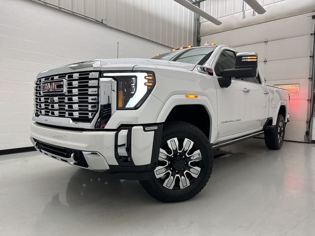 2025 GMC Sierra 2500HD Denali