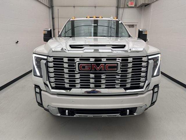 2025 GMC Sierra 2500HD Denali