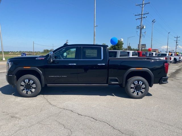 2025 GMC Sierra 2500HD Denali