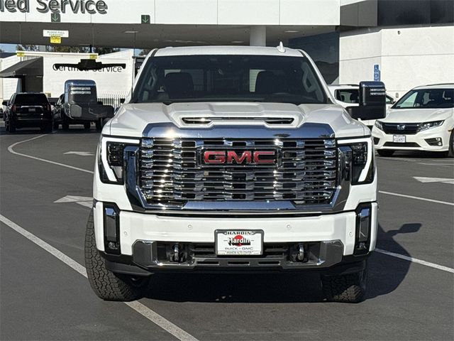 2025 GMC Sierra 2500HD Denali