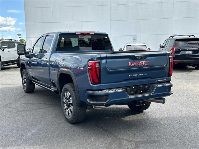 2025 GMC Sierra 2500HD Denali