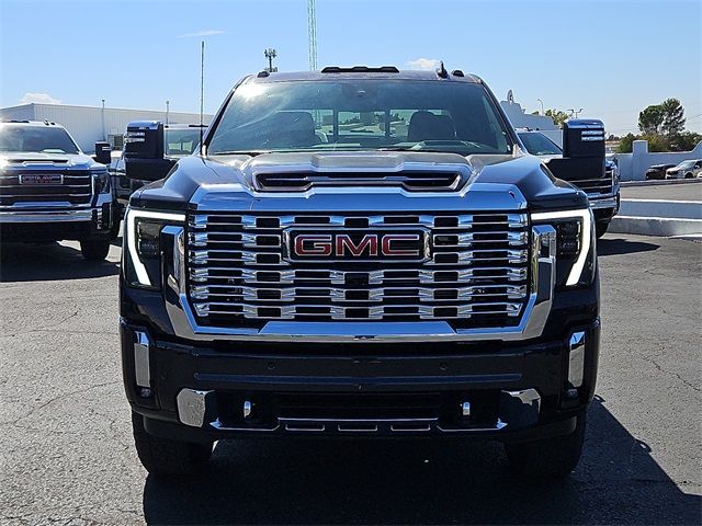 2025 GMC Sierra 2500HD Denali