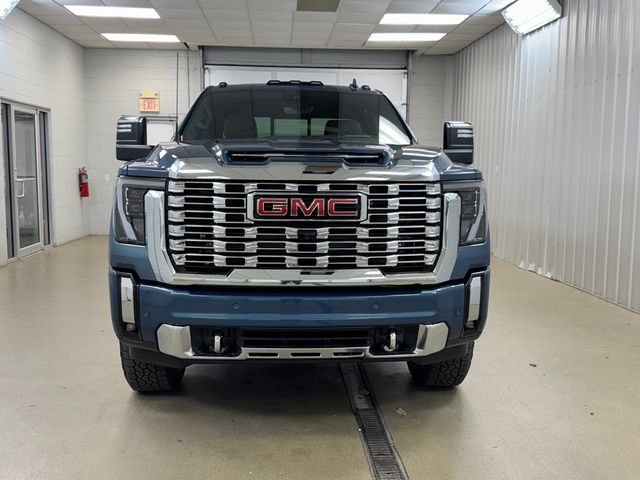 2025 GMC Sierra 2500HD Denali