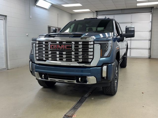 2025 GMC Sierra 2500HD Denali