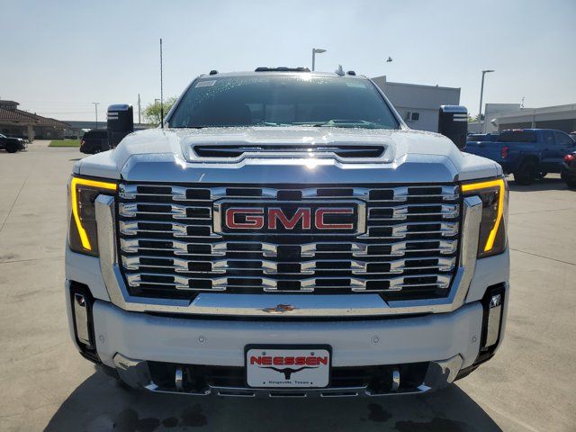 2025 GMC Sierra 2500HD Denali