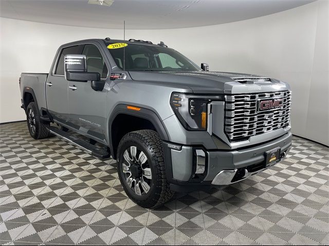 2025 GMC Sierra 2500HD Denali