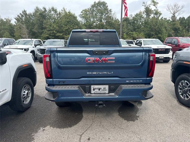 2025 GMC Sierra 2500HD Denali