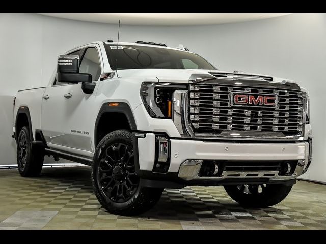 2025 GMC Sierra 2500HD Denali