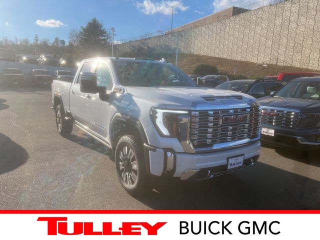 2025 GMC Sierra 2500HD Denali