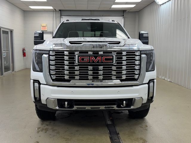 2025 GMC Sierra 2500HD Denali