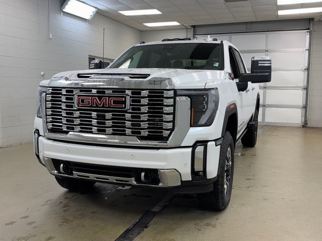 2025 GMC Sierra 2500HD Denali