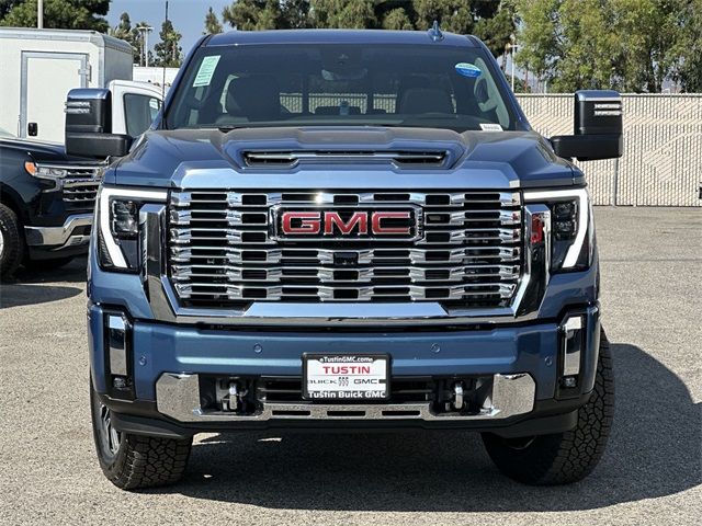 2025 GMC Sierra 2500HD Denali