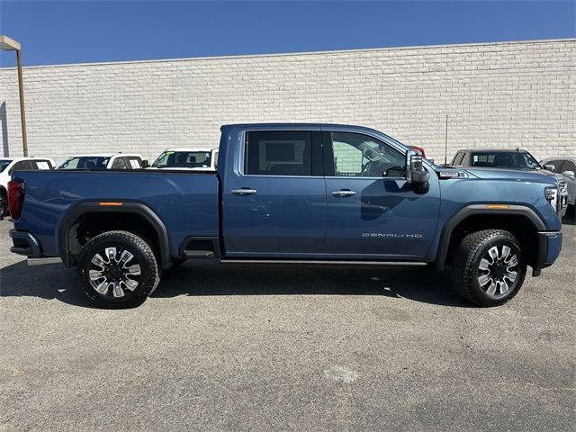 2025 GMC Sierra 2500HD Denali