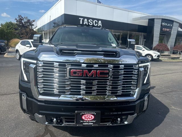 2025 GMC Sierra 2500HD Denali