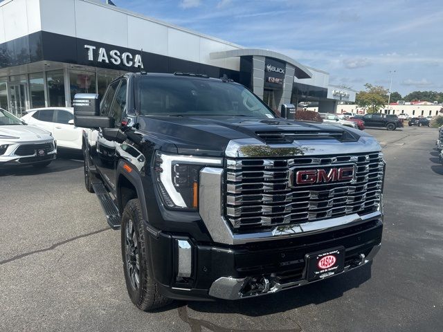 2025 GMC Sierra 2500HD Denali