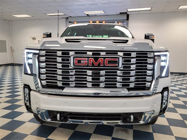 2025 GMC Sierra 2500HD Denali