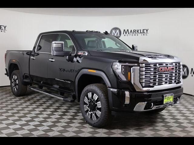 2025 GMC Sierra 2500HD Denali