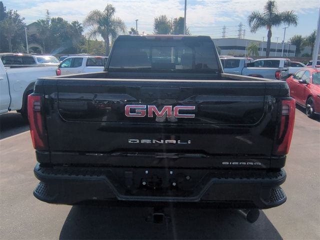 2025 GMC Sierra 2500HD Denali