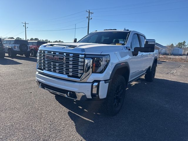 2025 GMC Sierra 2500HD Denali