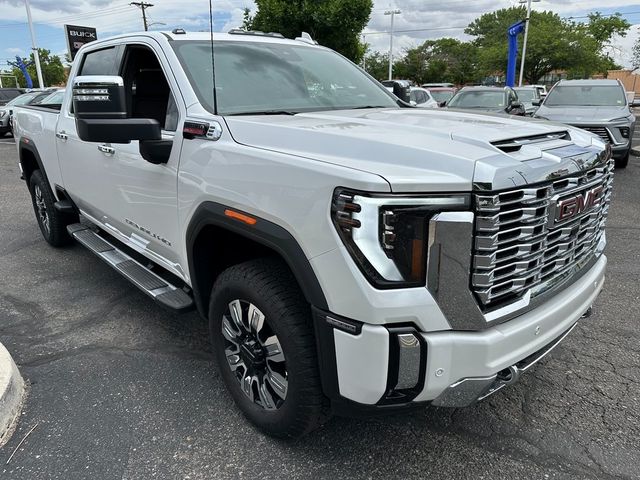 2025 GMC Sierra 2500HD Denali