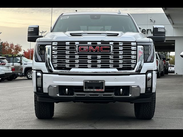 2025 GMC Sierra 2500HD Denali