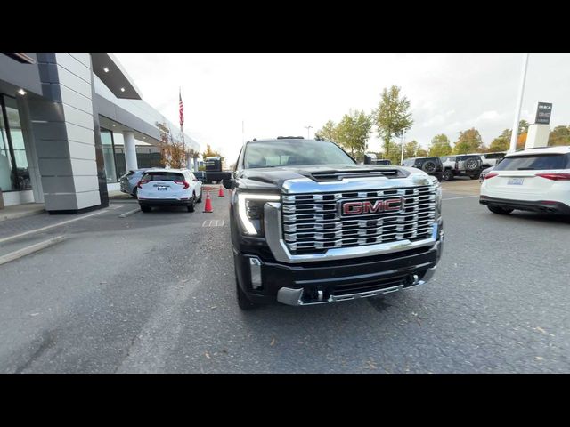 2025 GMC Sierra 2500HD Denali