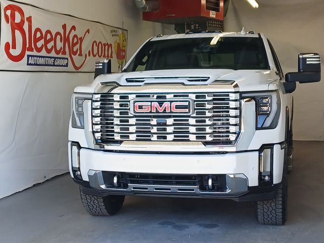 2025 GMC Sierra 2500HD Denali