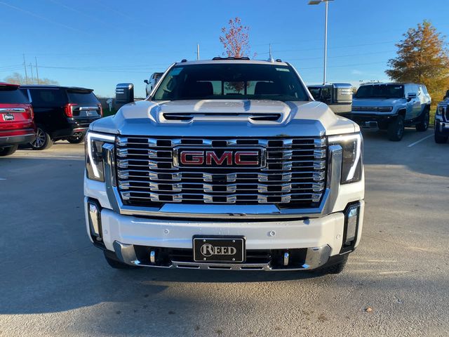 2025 GMC Sierra 2500HD Denali