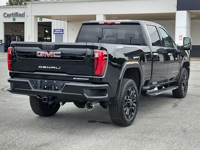 2025 GMC Sierra 2500HD Denali