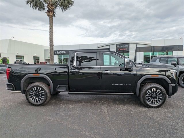 2025 GMC Sierra 2500HD Denali Ultimate