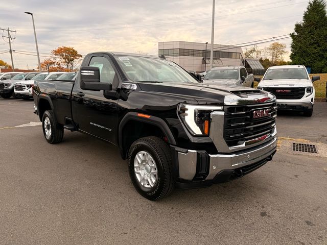 2025 GMC Sierra 2500HD Pro