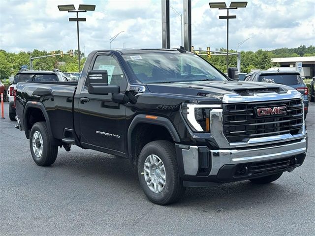 2025 GMC Sierra 2500HD Pro