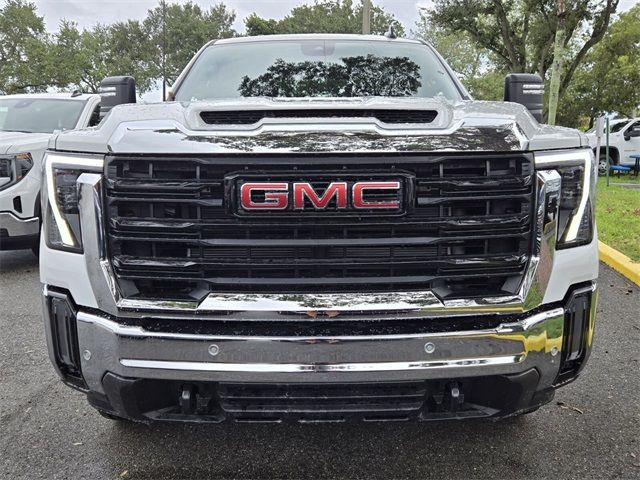 2025 GMC Sierra 2500HD Pro