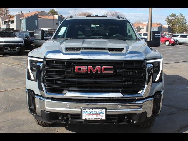 2025 GMC Sierra 2500HD Pro