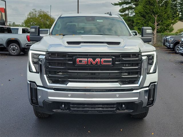 2025 GMC Sierra 2500HD Pro