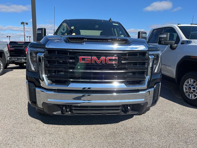 2025 GMC Sierra 2500HD Pro