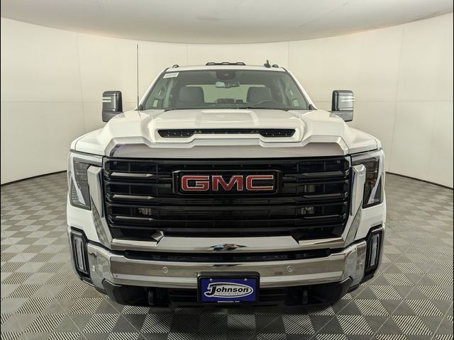 2025 GMC Sierra 2500HD Pro