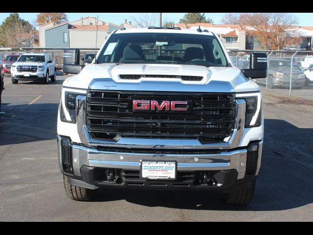 2025 GMC Sierra 2500HD Pro