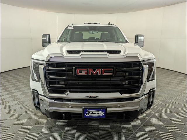 2025 GMC Sierra 2500HD Pro