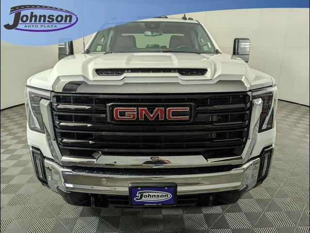 2025 GMC Sierra 2500HD Pro