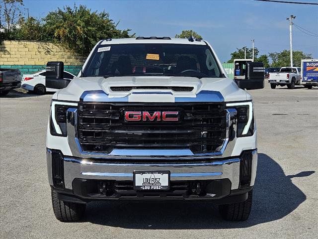 2025 GMC Sierra 2500HD Pro