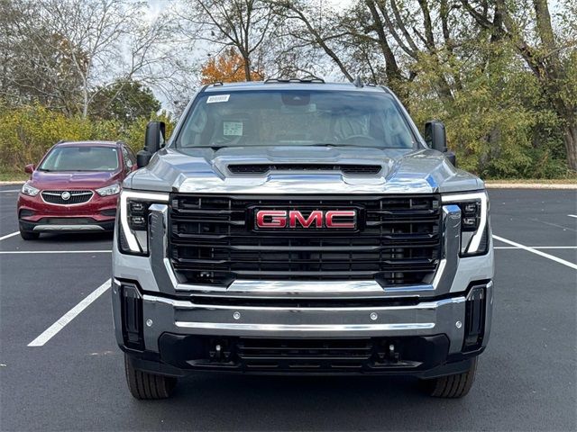 2025 GMC Sierra 2500HD Pro