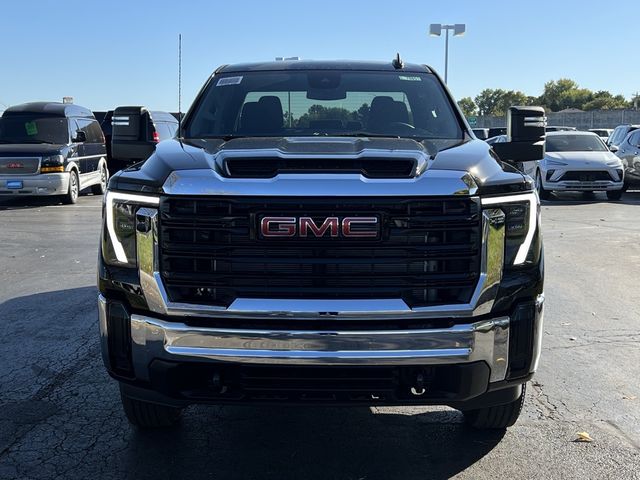 2025 GMC Sierra 2500HD Pro