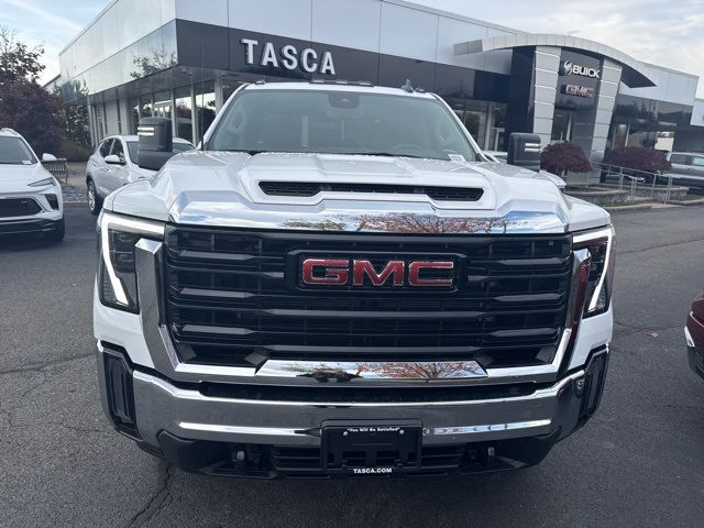 2025 GMC Sierra 2500HD Pro