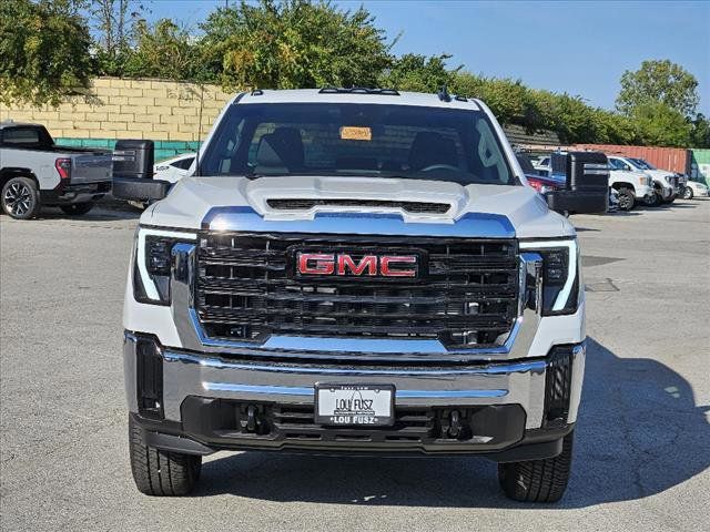 2025 GMC Sierra 2500HD Pro